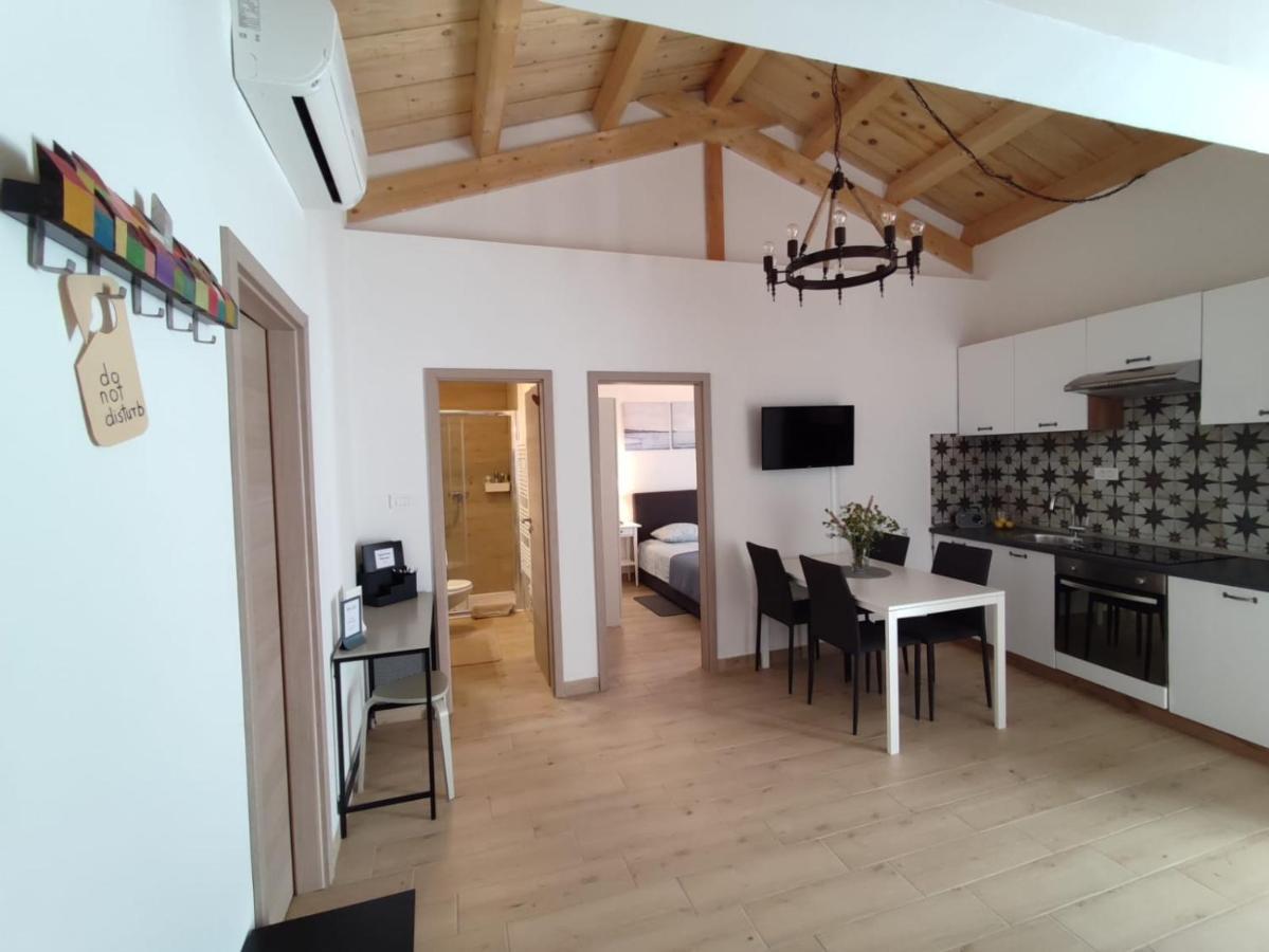 Apartman Marinac Roč Eksteriør billede